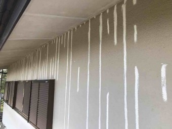 外壁ひび割れ(クラック) コーキングによる補修作業