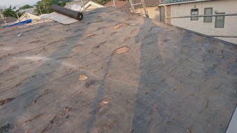 所沢市若狭 屋根葺き替え工事 既存スレート屋根 剥がし、掃除後