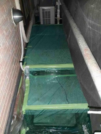 変換 ~ 入間市 屋根カバー 外壁塗装工事 養生作業 (1)