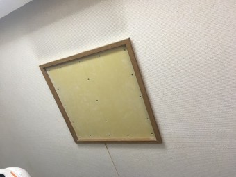 所沢市和ケ原 屋根カバー、天窓撤去、外壁塗装工事 天窓撤去作業 屋内は化粧板で塞ぐ