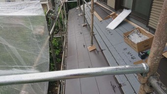所沢市若狭 屋根葺き替え・カバー工事 下屋根 スーパーガルベスト施工