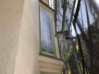 所沢市 小手指元町 屋根カバー 外壁塗装 下塗り 、養生作業 (8)
