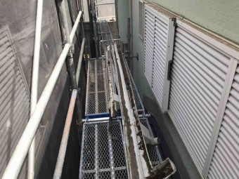 所沢市 北所沢 雨樋ばらし作業