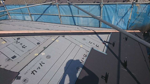 狭山市笹井　屋根カバー、葺き替え工事　外壁塗装　スーパーガルテクト施工１