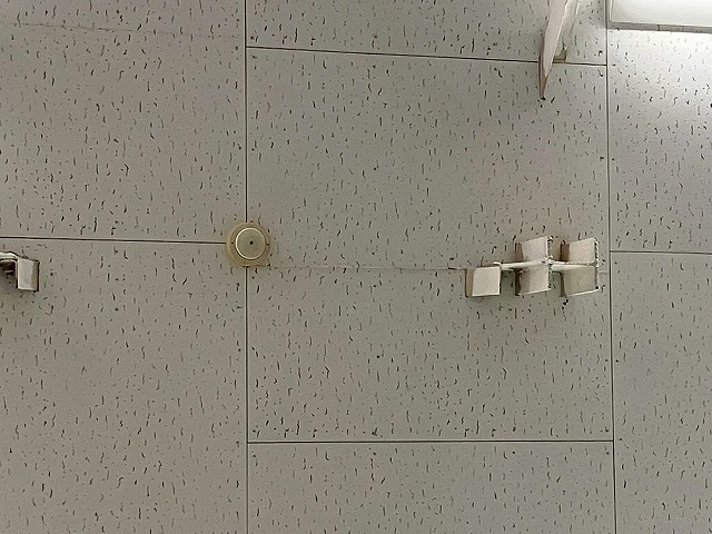 工場室内の天井
