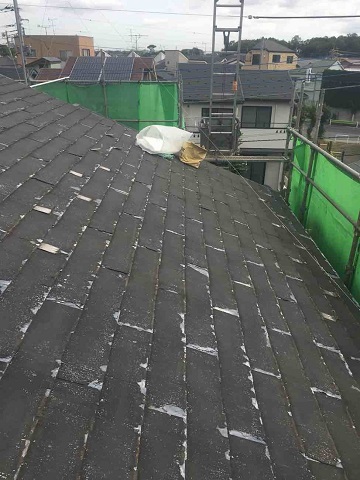 東京都東村山市　屋根カバー工事（セネター）、外壁塗装工事　屋根洗浄後