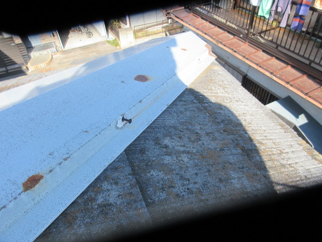 狭山市笹井　屋根カバー、葺き替え工事　外壁塗装　現地調査　屋根の劣化