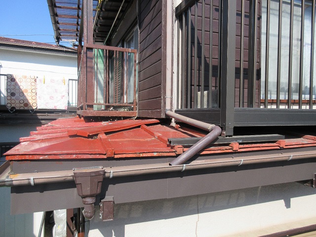 瓦棒屋根の葺き替え工事