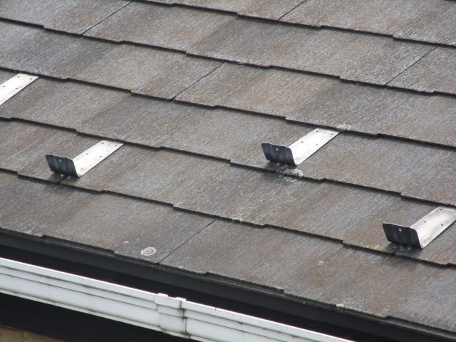 入間市　屋根・外壁塗装　現地調査　スレート屋根の劣化
