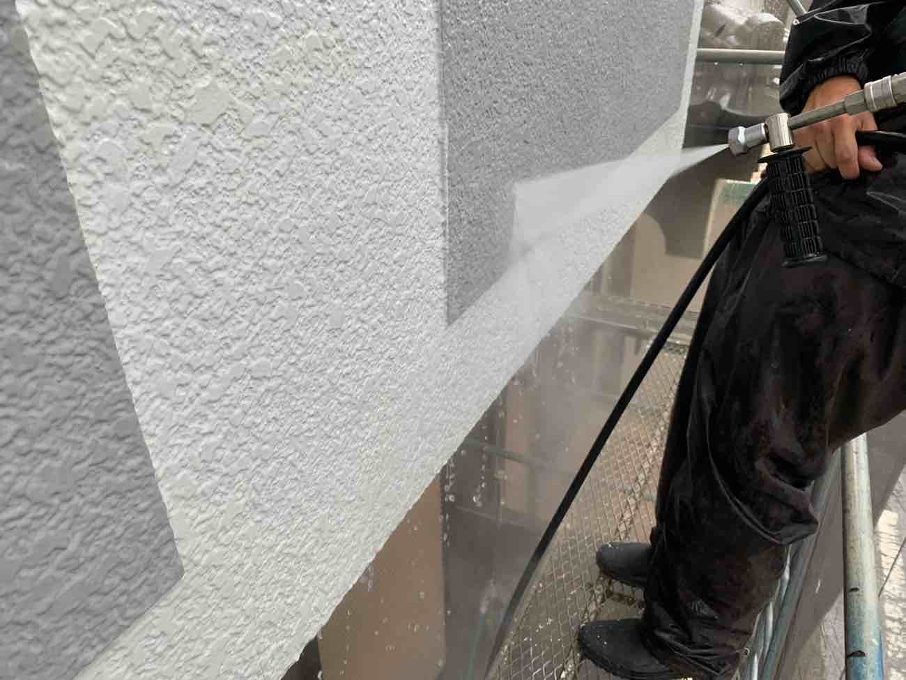 所沢市西狭山ケ丘　屋根葺き替え、外壁塗装工事　洗浄作業 (10)